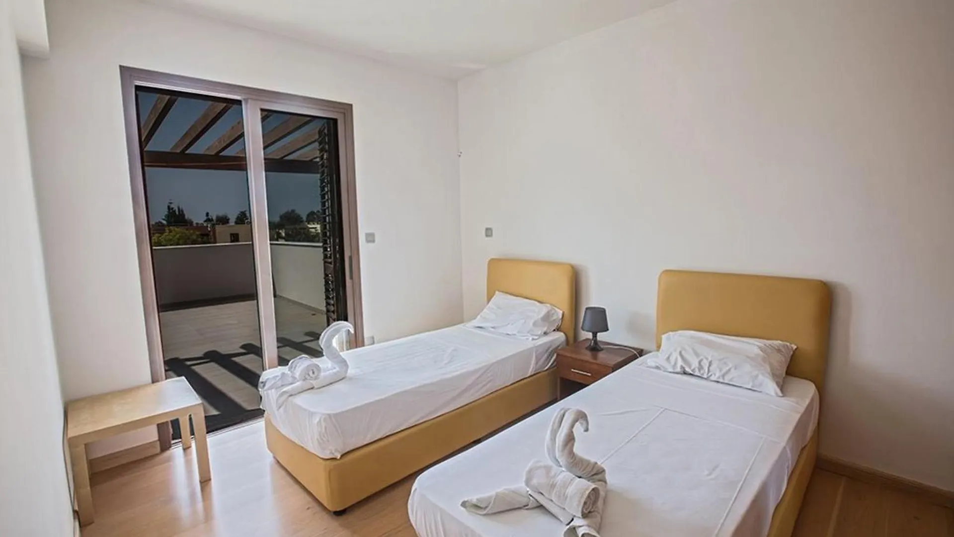 Villa Petreris Dyo - Lovely 3 Bedroom Ayia Napa Villa With Pool - Short Walk To Nissi Avenue 0*,